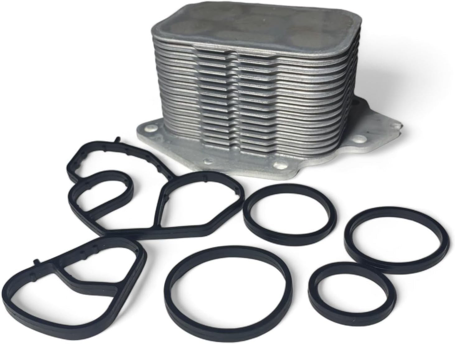 Radiateur d'huile avec Joints pour C2 C3 C4 C5 C-Elysse DS3 DS4 DS5 Jumpy Xsara Berlingo Scudo 107 206 207 208 307 308 407 508 1007 2008 Expert Partner 1.4 1.6 HDI 1103K2 1103N9 1145941