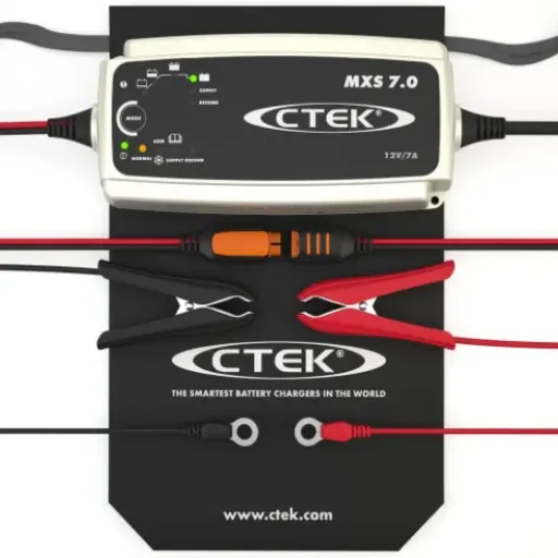 Avis CTEK MXS 7.0 : le chargeur 12V costaud pour voitures, camping-cars et bateaux