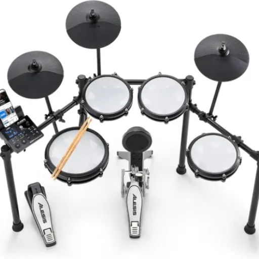 Avis Alesis Nitro Max Kit : une batterie électronique maillée sérieuse pour débuter et s’entraîner au calme