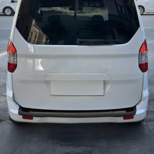 Protection Seuil Coffre Pare-Chocs Arrière Compatible avec pour Ford Transit Tourneo Courier 2014-2023 ABS Noir