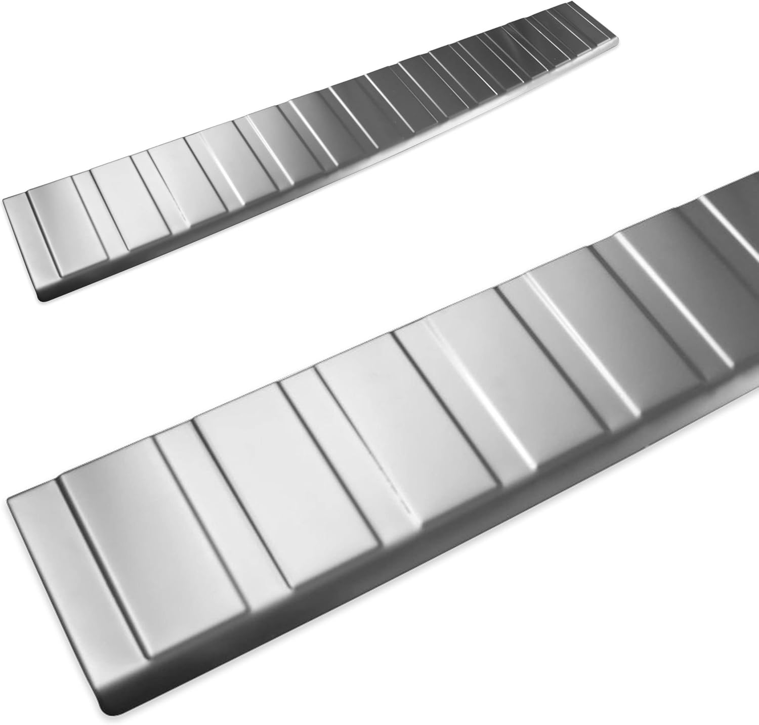 Protection de Pare-Chocs arrière - Compatible avec Renault Trafic à partir de 2014 - Acier Inoxydable brossé - Protection de seuil de Coffre pour protéger Votre Voiture des Rayures Argent, Brossé / Mat