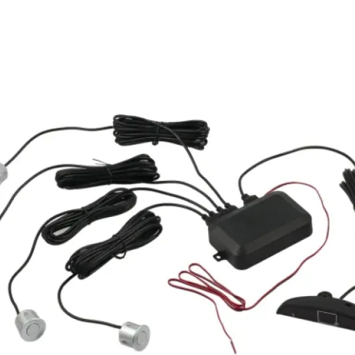 Test AUTOUTLET Radar de Recul : le kit pas cher qui fait (globalement) le job