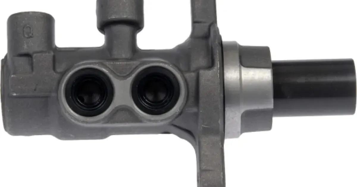 Test Dorman M630736 Brake Master Cylinder : un maître-cylindre qui fait le job pour Focus/Escape