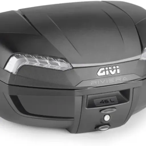 Test GIVI E46NT2 Monolock : le top case 46L qui fait le job sans prise de tête